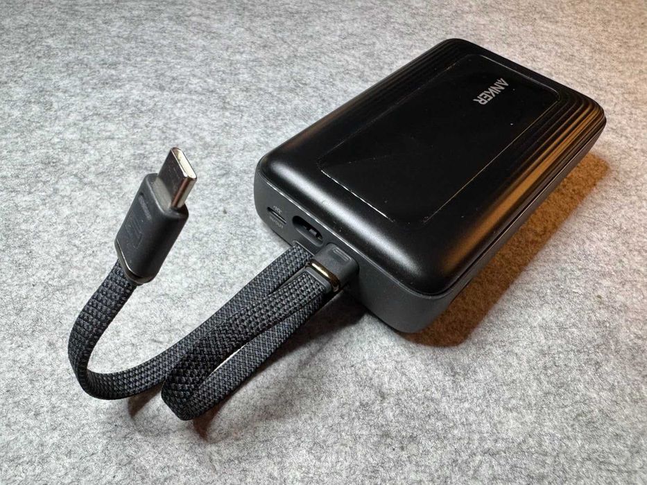 Power Bank Anker Zolo 20.000mAh 45W com Cabos USB-C (novo)