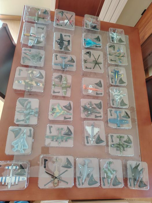 Miniaturas Aviões e Helicópteros