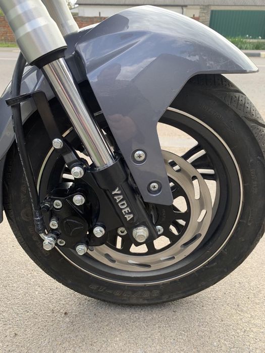 Електричний скутер YADEA