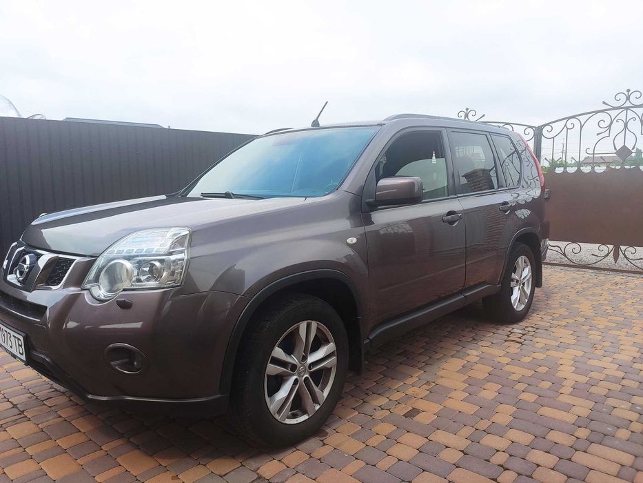 продам автомобіль Nissan