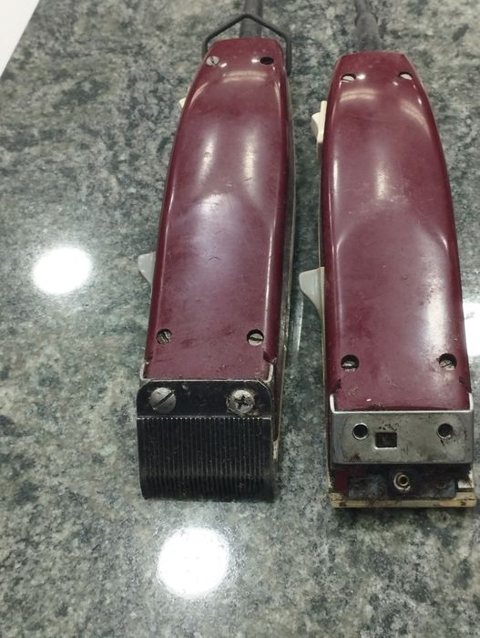 Duas maquina de cortar cabelo alemãs