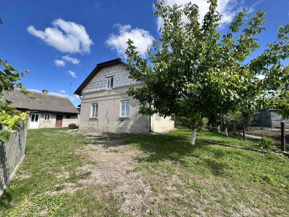 Продається житловий будинок в м.Хоростків