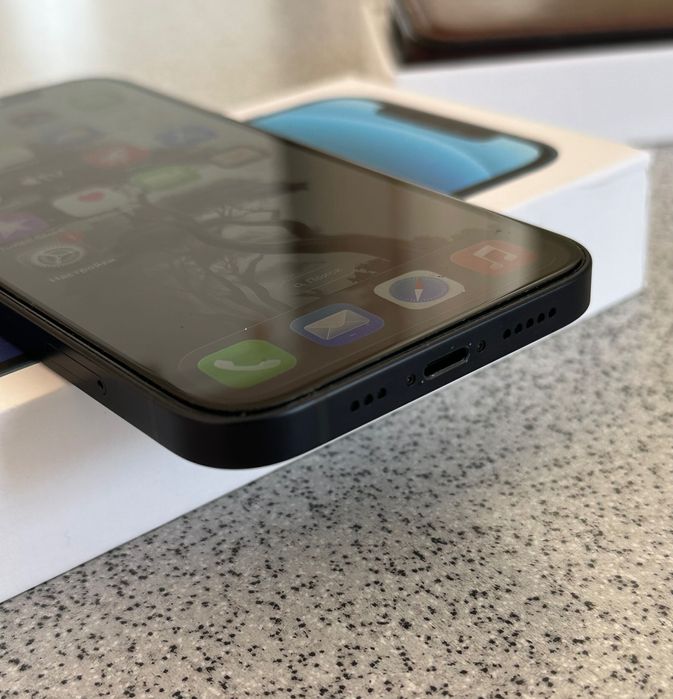 iPhone 12 64GB Black Neverlock