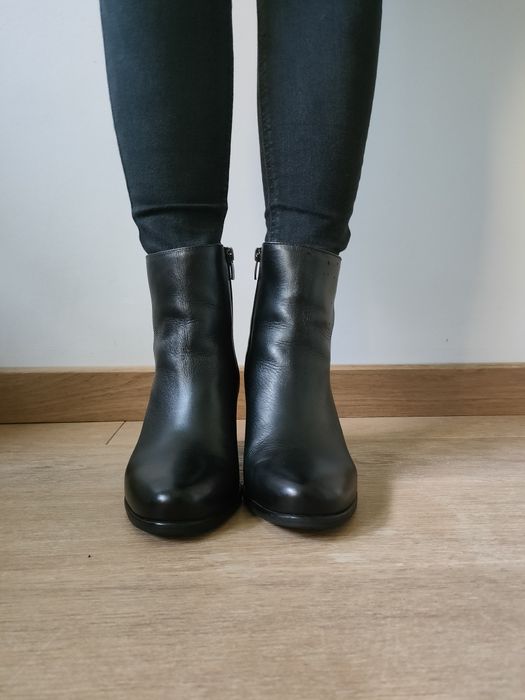 Czarne skórzane Botki Lasocki na słupku obcas