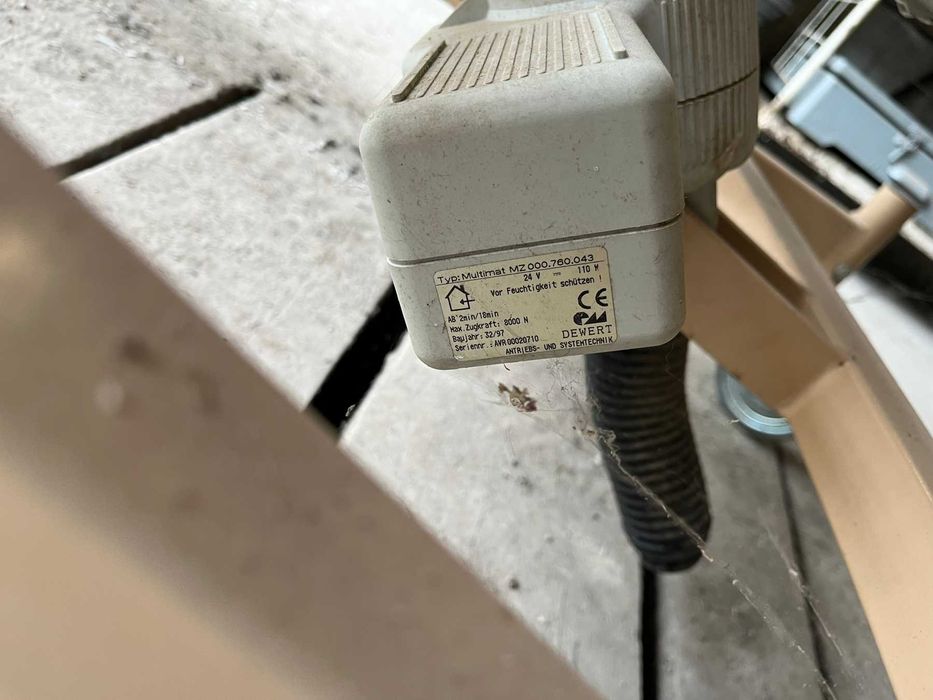 Ліжко медичне функціональне електричне, Ліжко для хворих.