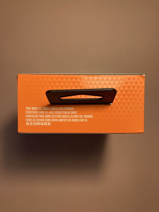 JBL Tour Pro 2 – Auriculares Wireless com ANC e Ecrã no Estojo