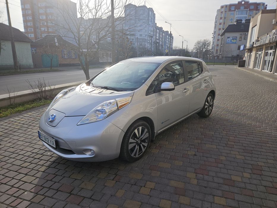 Nissan leaf 30kwt  2017р