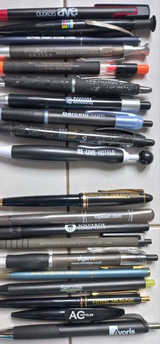 Canetas novas com publicidade