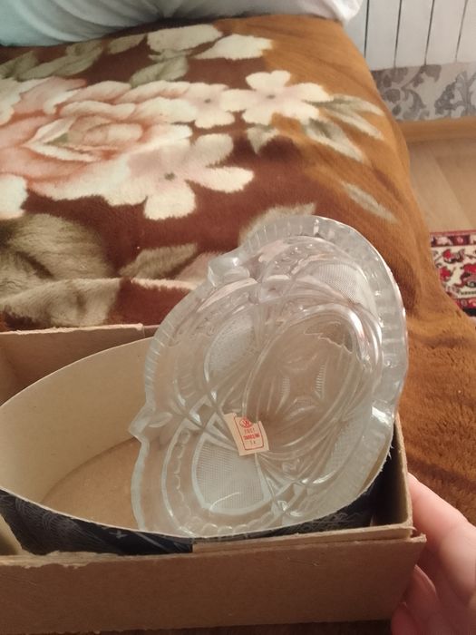 Продається новий кришталевий салатник в рідній упаковці