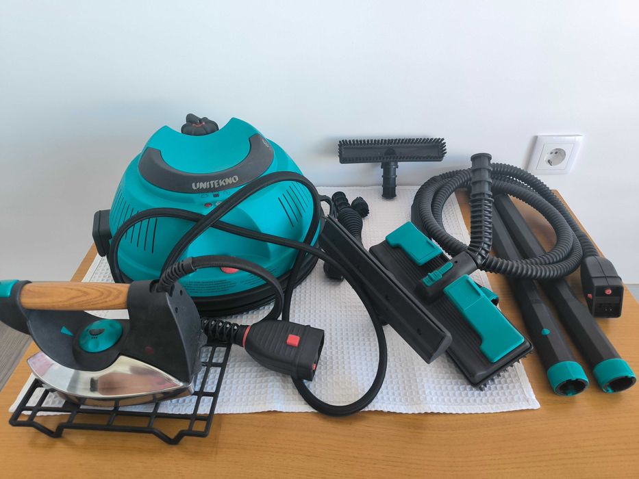 Sistema de Limpeza a Vapor e Aspiração Unitekno 703 com Acessórios e Ferro