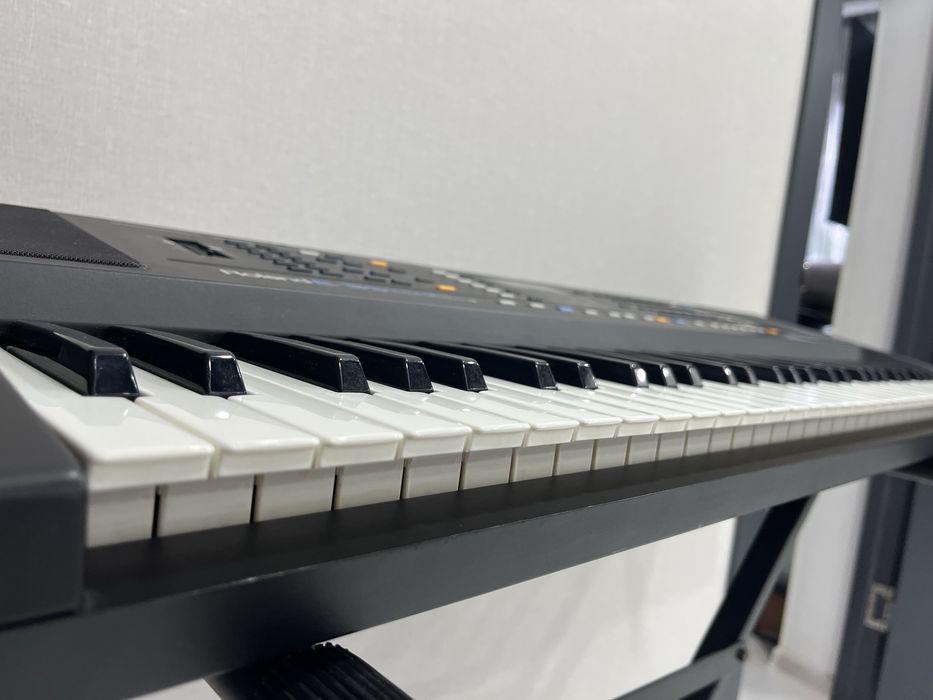 Клавиатура Roland E-35 / Синтезатор / пиано