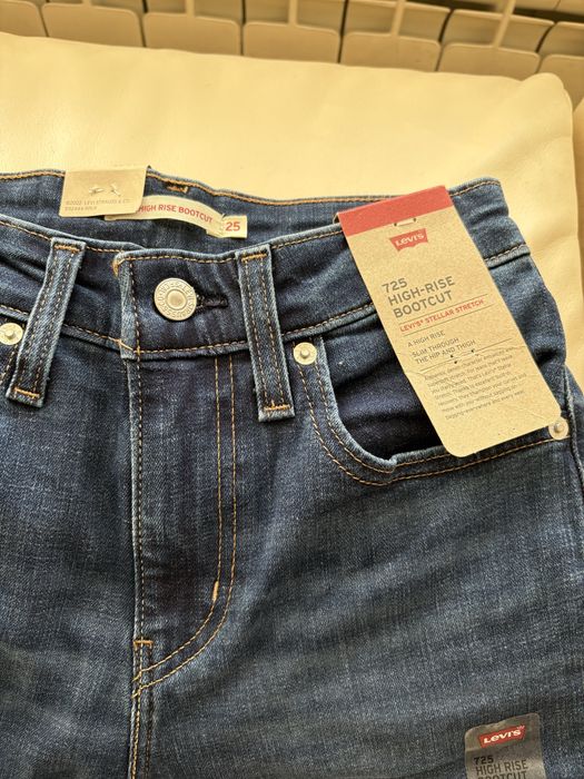 Джинсы Levis 725, женские, клеш
