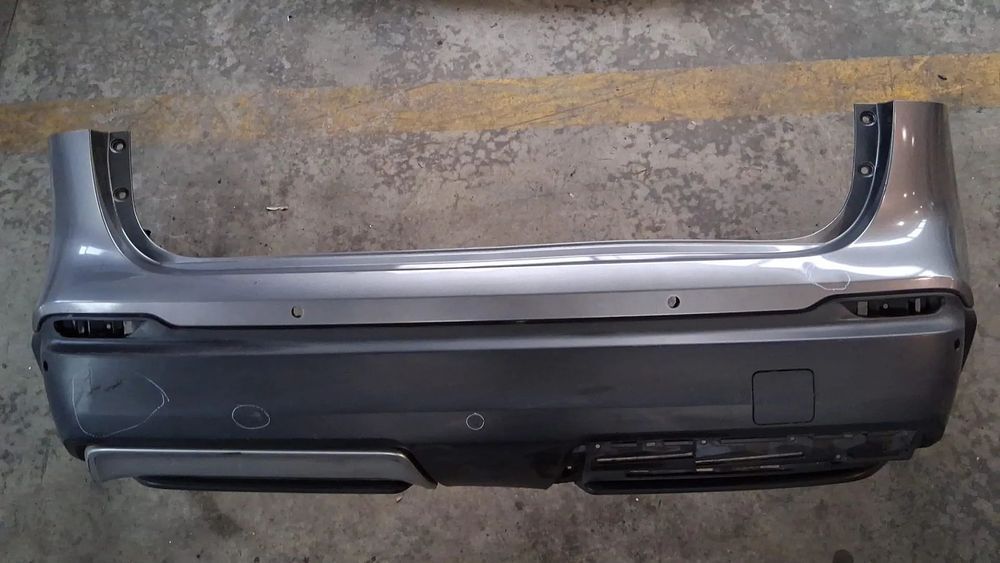 Para-choques traseiro Nissan Qasquai J10 e J11