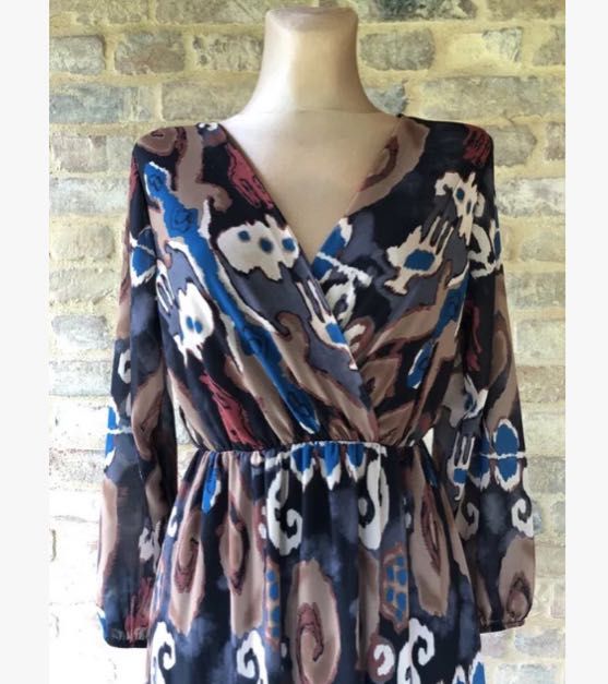 Sukienka maxi z długim rękawem