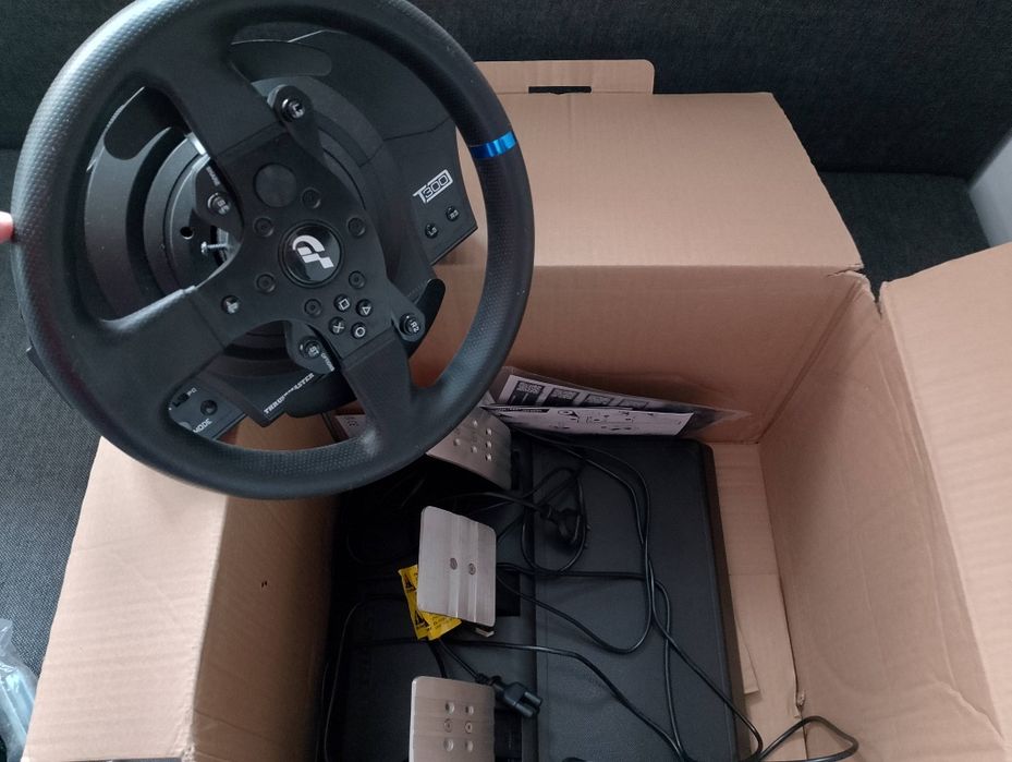 Thrustmaster kierownica+pedały
