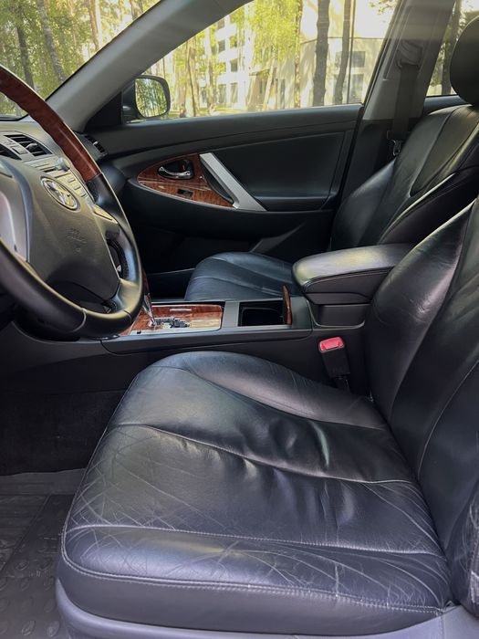 Продаж Toyota Camry 40