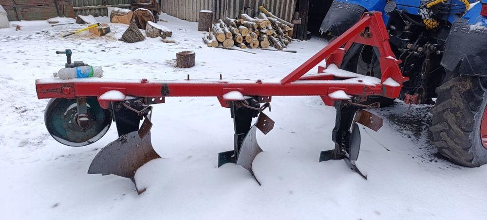 Продам плуг 3.36