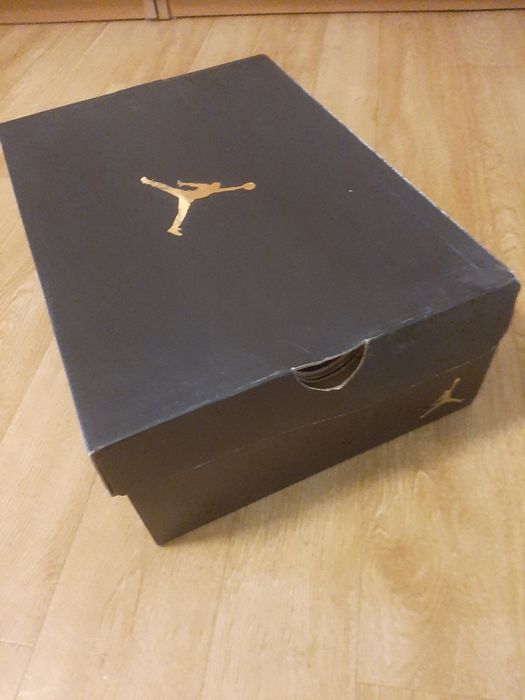 Jordan и другие коробки из под обуви