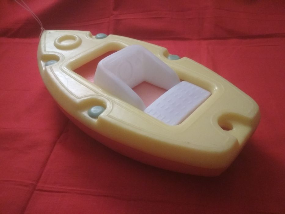 Лодка. Катер. Плавает на воде. Игрушка СССР.
