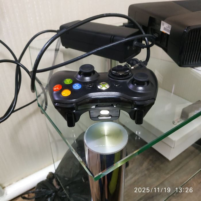 Игровая приставка,консоль XBOX 360+100дисков