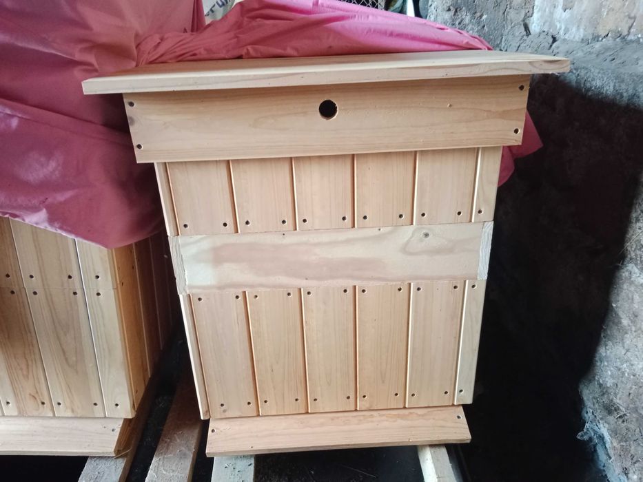 Ule dadant drewniane