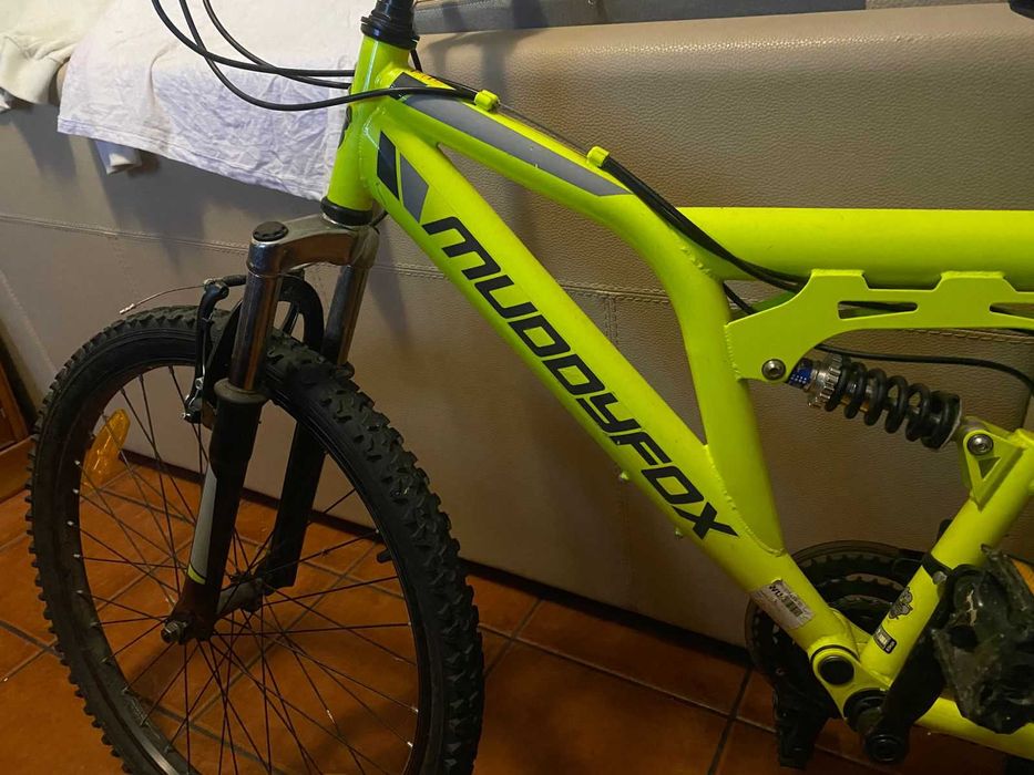 Bike com suspensão Moddyfox Conservada