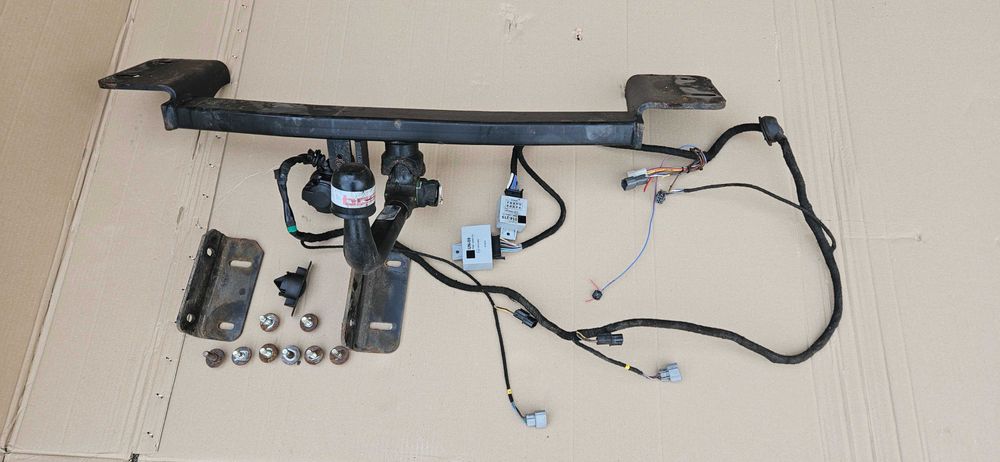 Fixed Towbar For Kia Sportage SL 2010-2015 + Univ. 7-pin El. Kit