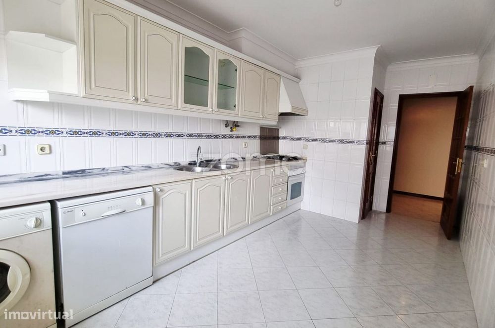 T2 com 116 m² – Áreas Amplas, Excelente Distribuição e Parqueamento...