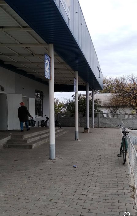 Продаж приміщення з земельно ділянкою