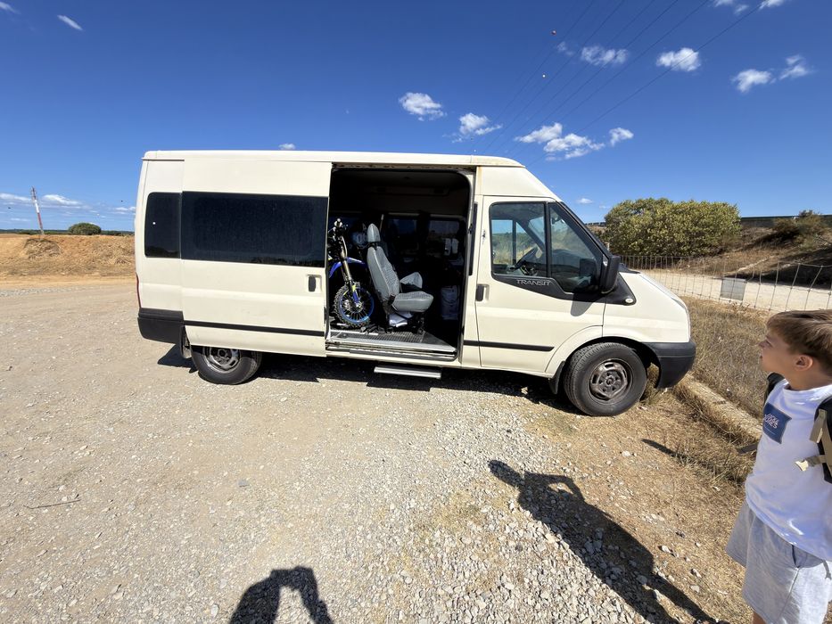 Ford Transit 2011 9 lugares