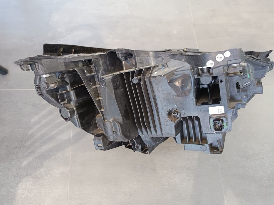 Farol  BMW X3 (G45) lado esquerdo