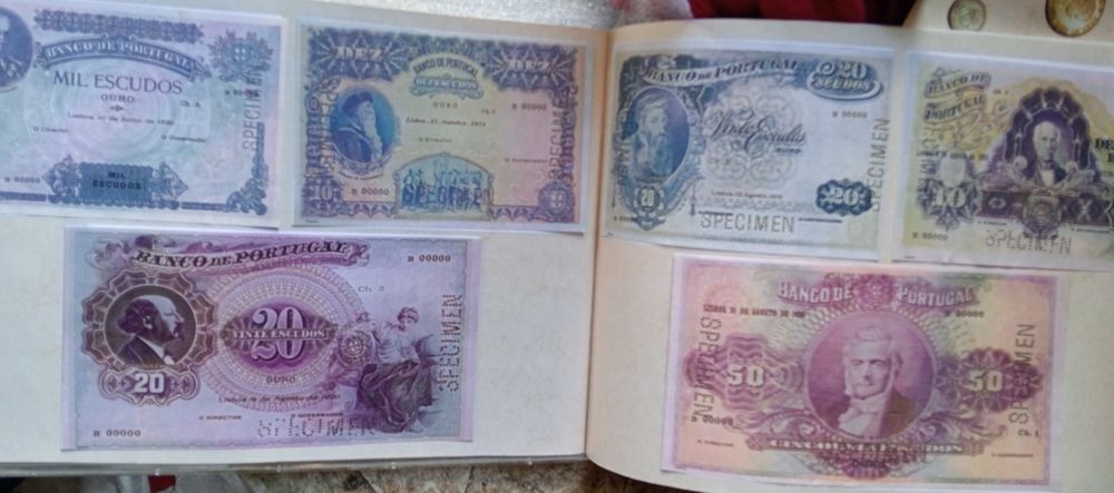 Moedas e notas réplicas portuguesas