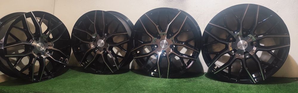 Felgi aluminiowe 20"8J 5x160 Et50 Ford Custom Transit Nowe Demo BDB