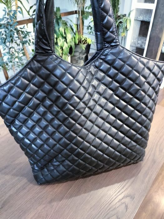 Yves Saint Laurent torebka damska plus kosmetyczka