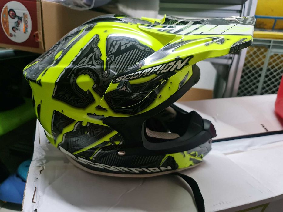 Capacete motocross SCORPIONS