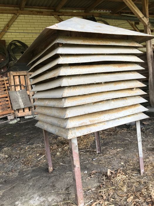 komin wentylacji do magazynu