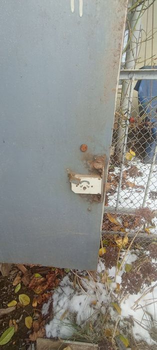 Продам сейф.     .