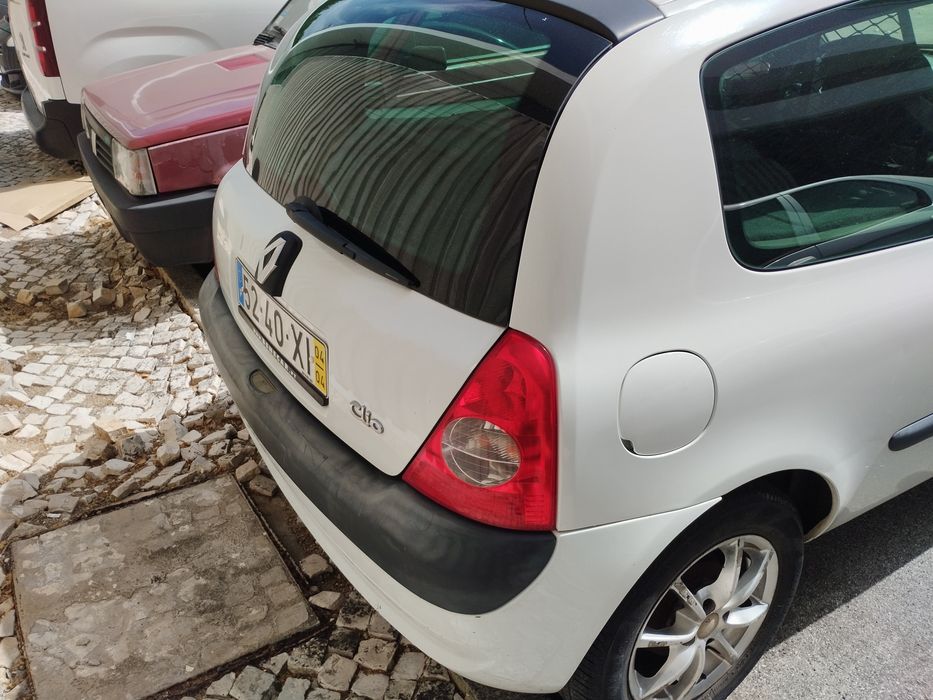 Renault Clio II 1.5 DCI (65 CV)