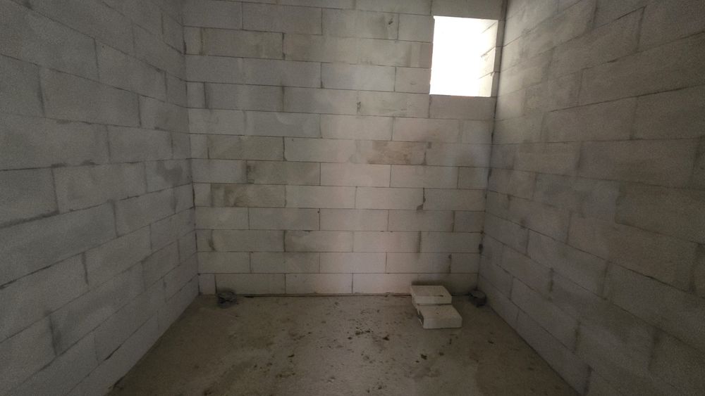 БУДИНОК 110 кв.м. на 8 сотках, асфальтований підїзд