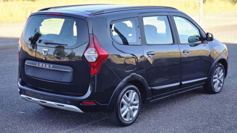 Dacia Lodgy 7 Lugares STEPWAY - *Nacional* 1.5dci 110cv
