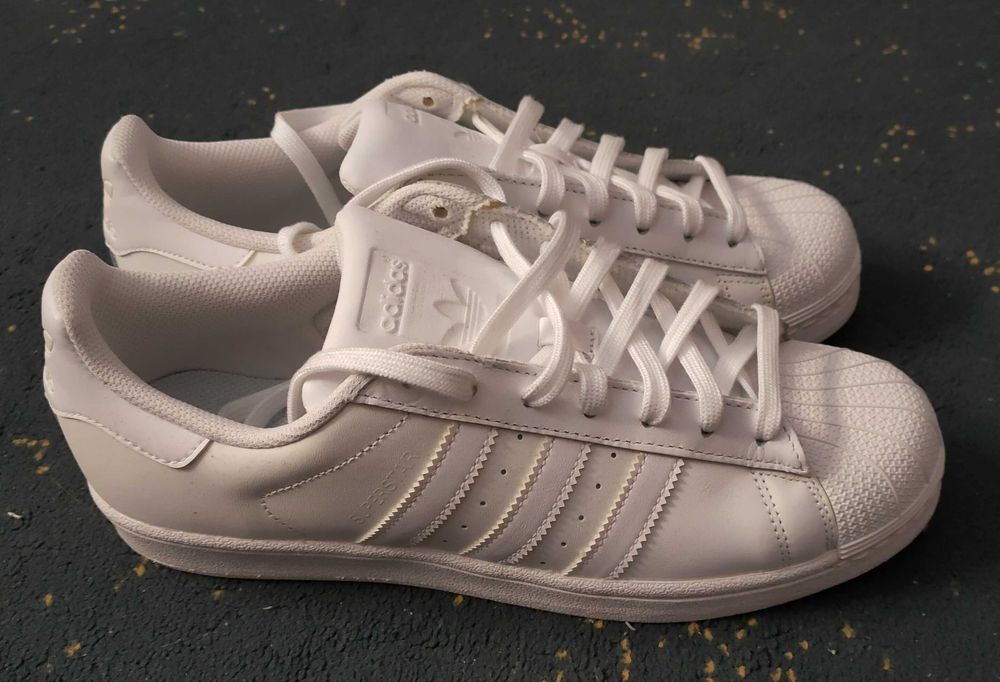 Adidas Superstar