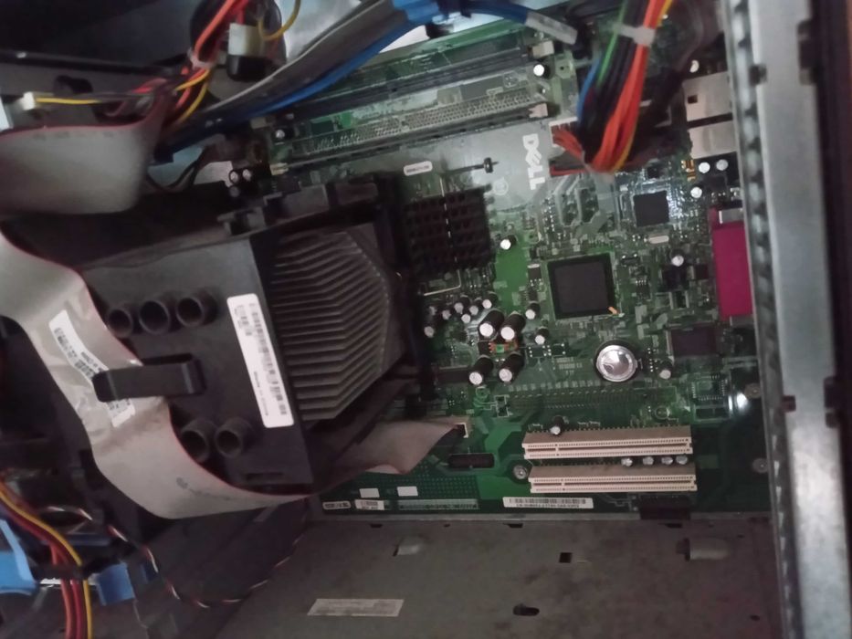 Dell Optiplex GX520 Desktop PC for Parts or Repair64409246816769124