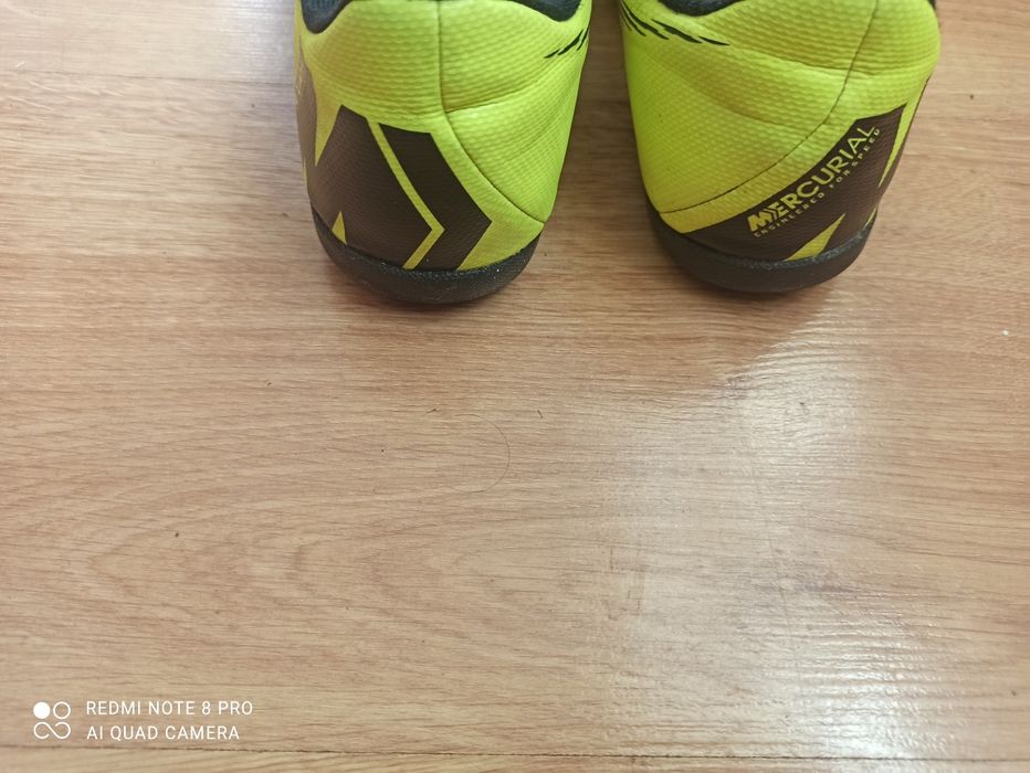 Buty halówki Nike r. 36 wkladka 23 cm
