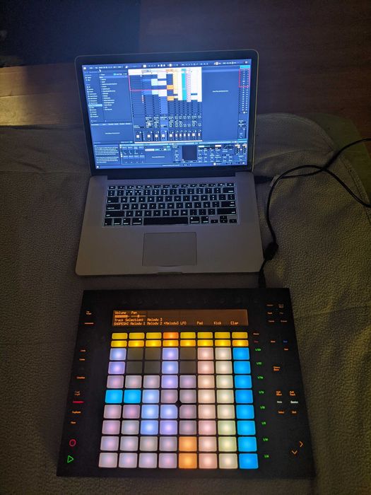 Ableton Push 1 with Carry Bag & Cable