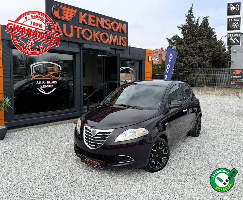 Lancia Ypsilon Świeżo po wymianie oleju, Klimatyzacja, Czujniki parkowania tył