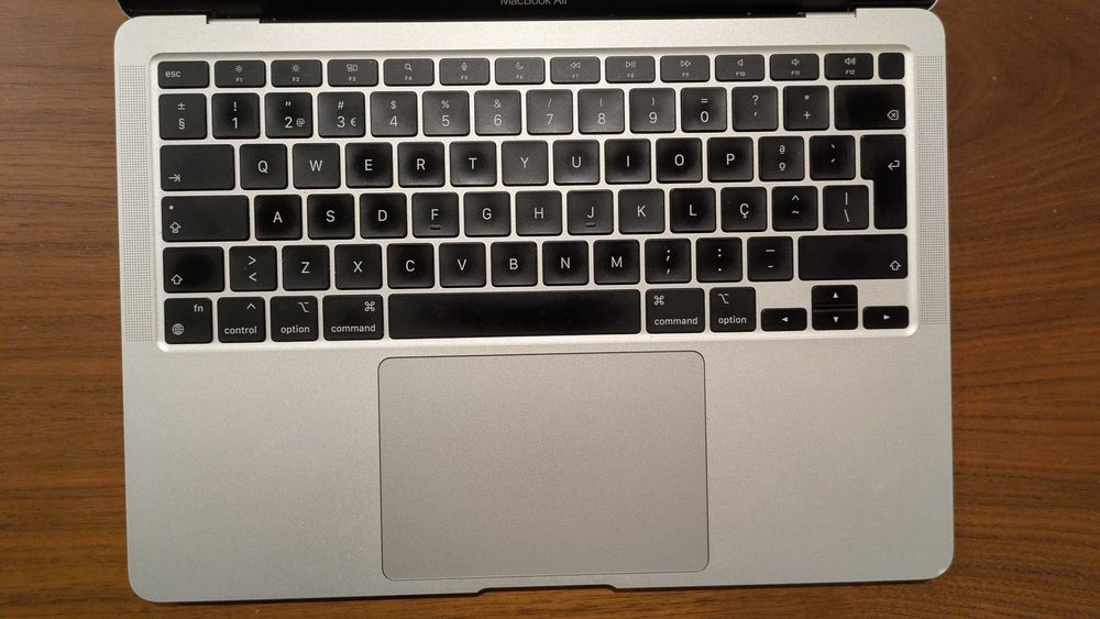 Mac Book Air M1 [2021] - 8Gb/256Gb