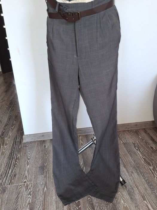 Spodnie męskie marki Sunset Suits- rozmiar L- XL