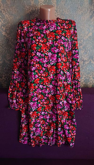 Красивое платье с длинным рукавом вискоза р. 46 /48