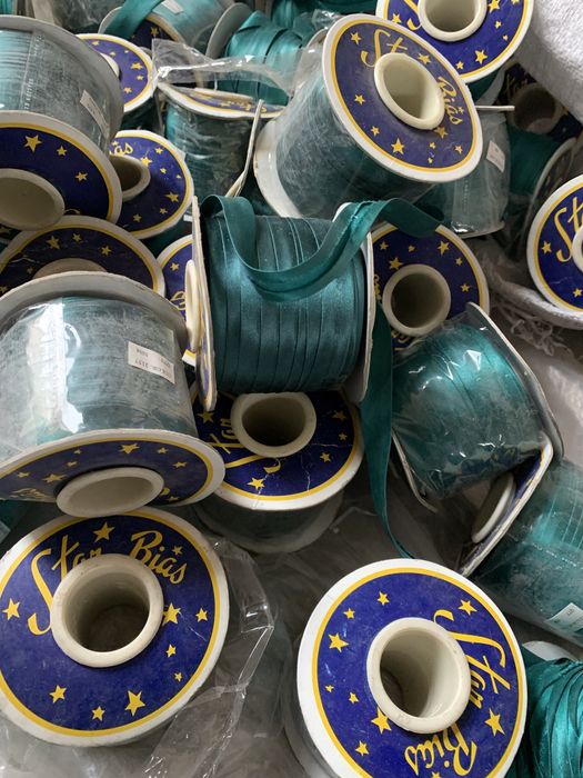 Швейная фурнитура / косая бейка / тесьма / украшения 30 грн/бабина