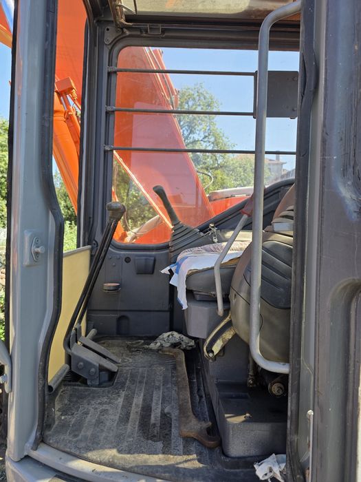 Gitatoria Hitachi 135T